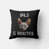 禿げるのが美しい、毛のないスフィンクス猫 クッション (裏面)