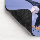 禿鷲の羽が嵐の中に広がった。 マウスパッド (コーナー)