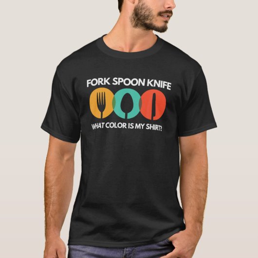 私おもしろいの色はフォークスプーンナイフ Tシャツ (正面)