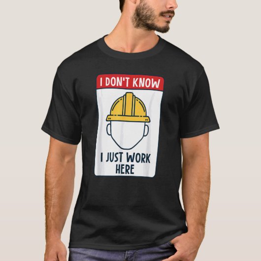 私おもしろいは働いているとは知らない建築ワーカー Tシャツ (正面)