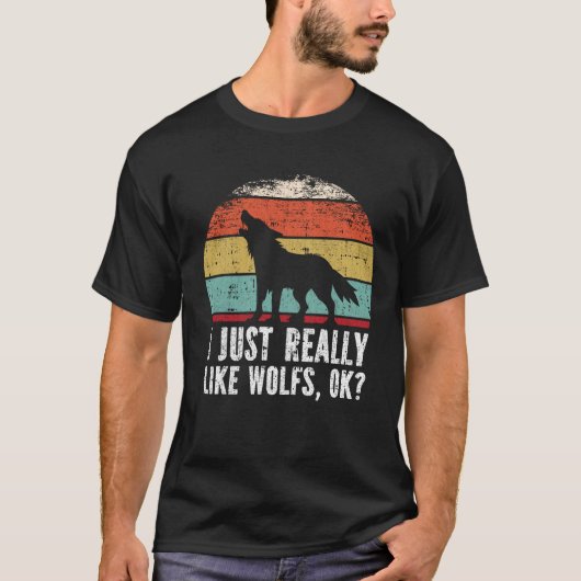 私おもしろいは本当に狼が好きなの? Tシャツ (正面)