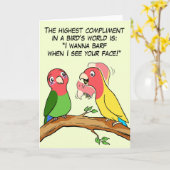 私があなたを愛していることを告げるロビーバードオウムと鳥の方法 カード (黄色い花)
