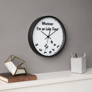 私がおもしろいLake Time Clockに乗っているものは何でも 壁時計