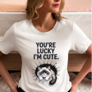 私がかわいいからラッキーよね にゃんこ トライブレンドＴシャツ