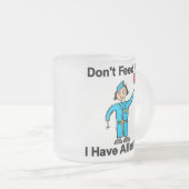 私がアレルギーを有する私を食べ物を与えないで下さい フロストグラスマグカップ (正面右)