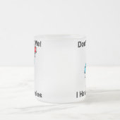 私がアレルギーを有する私を食べ物を与えないで下さい フロストグラスマグカップ (中央)