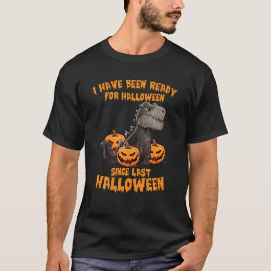 私がハロウィーンに向けて前から準備を進めている恐竜 Tシャツ (正面)