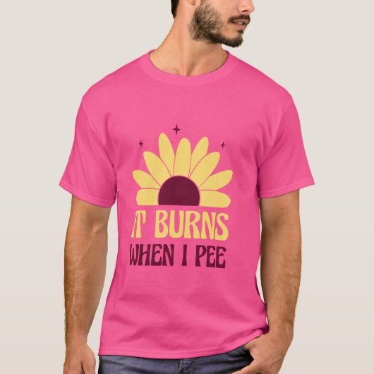 私がミームの皮肉なユーモアおもしろいグロを見ると燃える Tシャツ (正面)