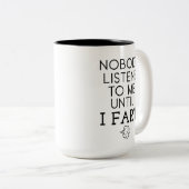 私がユ聞ーマことわざGIFを見るまでは誰も私には ツートーンマグカップ (正面右)