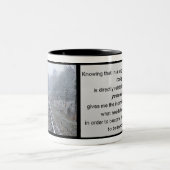 私が今日の聖句である感動的者 ツートーンマグカップ (中央)