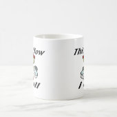 私が傷つけられていかに転がるか コーヒーマグカップ (中央)