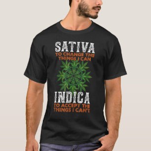 私が受け入れることができるものを変更するSativa Tシャツ