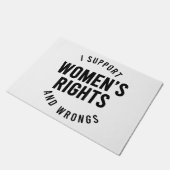 私が女性の権利と不正をサポート ドアマット (アングル)