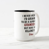 私が孫になるとは夢にも思わなかった ツートーンマグカップ (正面右)