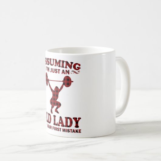 私が年配の女性だと思って重量挙げ女性 コーヒーマグカップ (正面右)