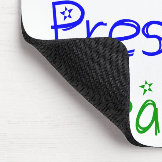 私が幼稚園の先生だから怖がらせない マウスパッド (コーナー)