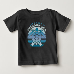 私が必要なのはビタミン海 – レトロカメ ベビーTシャツ