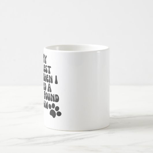 私が手を足で取る必要がある最も暗い時間に コーヒーマグカップ (中央)