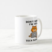 私が技術サポートの人であることを心配しない コーヒーマグカップ (正面右)