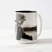 私が押し忘れつける過去は、ピリピ人への手紙3:14 ツートーンマグカップ (正面右)