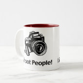 私が撮影する人々の写真家マグカップ ツートーンマグカップ (正面左)