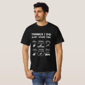 私が暇な時間に芝刈り機で行うこと Tシャツ (正面フル)