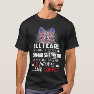 私が気にかけているのはジャーマンシェパードと Tシャツ