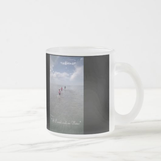 私が水に歩くことができれば フロストグラスマグカップ (右)