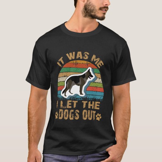 私が犬を外に出したんです Tシャツ (正面)