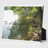 「私が神であることを知って、じっとして」プラーク フォトプラーク (側面)