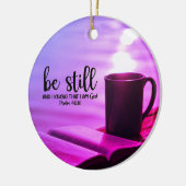 私が神の聖書であることを今でも知っている セラミックオーナメント (左)