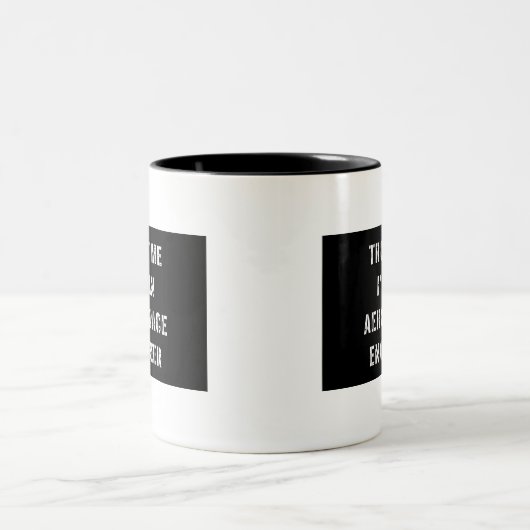 私が私航空宇宙学の技術者であることを信頼して下さい ツートーンマグカップ (中央)