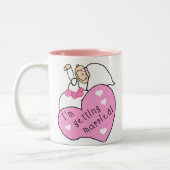 私が結婚しているハートおよび花嫁 ツートーンマグカップ (左)