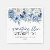 私が行う前に何か青いフローラブライダルシャワー スタンダードカクテルナプキン (正面)