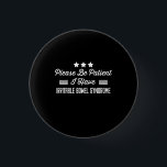 私が過敏性腸症候群の患者さんになって下さい 缶バッジ<br><div class="desc">患者さん私は過敏性腸症候群の過敏性を持っている，腸，症候群，おもしろいibs，慢性，病気，腸，腸，認識度，イブ，ibs, 認識度，色，過敏性，症候群，過敏性，cronhs，イブ，慢性，病気，慢性病，慢性，痛み</div>