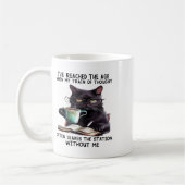 私が電車に乗った時の猫考えは コーヒーマグカップ (左)