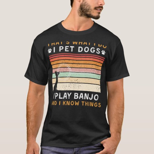 私が飼っている犬は遊バンホ知っているティおもしろいー Tシャツ (正面)