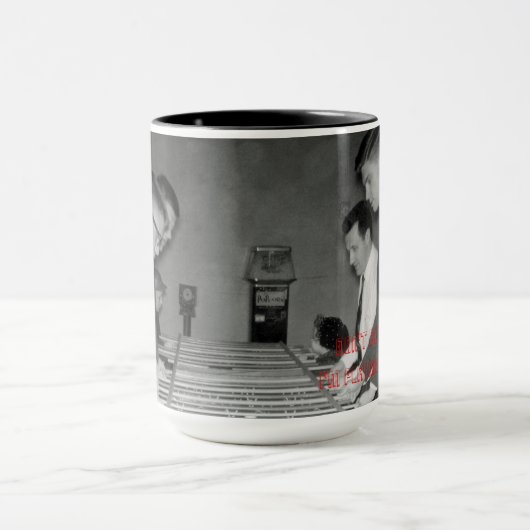 '私がFOOSBALLのヴィンテージの写真を遊んでいる私に迷惑を掛けないで下さい マグカップ (中央)