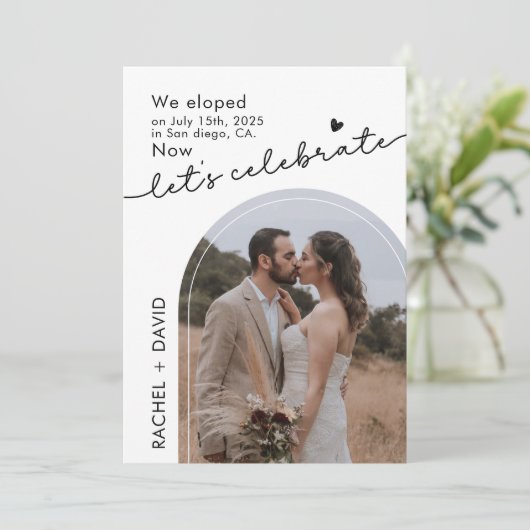 私たちだけで結婚式を挙げました!お祝いしよう 2枚組写真エロープメント 招待状 (スタンド正面)