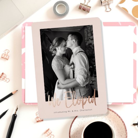 私たちだけの結婚式のお知らせ 本物の箔の見出し 箔招待状