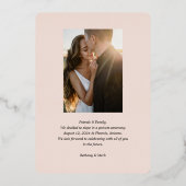 私たちだけの結婚式発表 ラグジュアリーなゴールド箔のヘッドライン 箔招待状 (裏面)