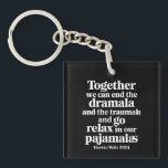 私たちと一緒ならドラマラとトラウマラを終わらせることができる キーホルダー<br><div class="desc">私たちと一緒ならドラマラとトラウマラを終わらせることができる</div>