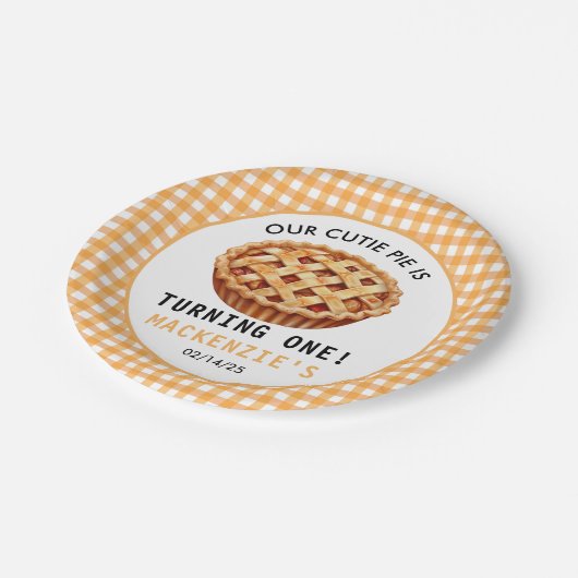 私たちのかわいこちゃんパイの1歳の誕生日 ペーパープレート (アングル)