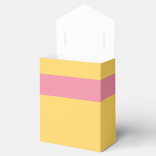 私たちのゲストであるピンクのバラの誕生日パーティーのお気に入りボックス フェイバーボックス (オープン)