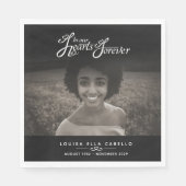 私たちのハートで永遠に写真黒の葬儀ナプキン スタンダードランチョンナプキン (正面)