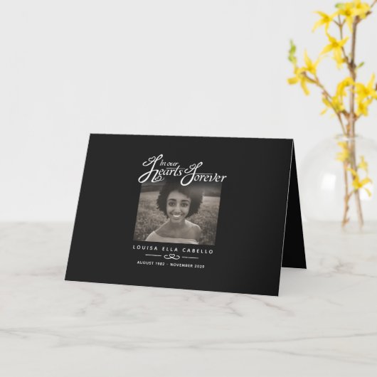 私たちのハートの葬儀は永遠に黒い詩 カード (黄色い花)