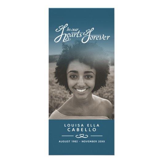 私たちのハートの葬儀プログラムで白とスチールブルー ラックカード (裏面)