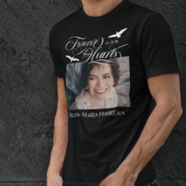 私たちのハート写真で永遠に舞う鳥 Tシャツ