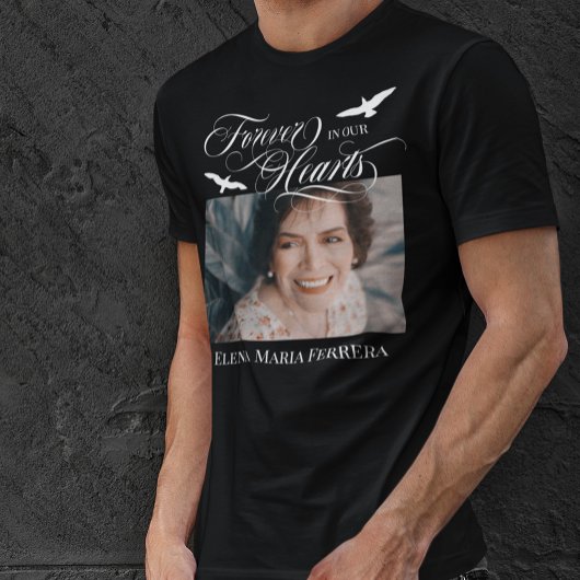 私たちのハート写真で永遠に舞う鳥 Tシャツ