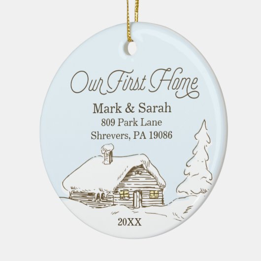 私たちのパーソナライズされた最初のホームアドレスクリスマス セラミックオーナメント (左)